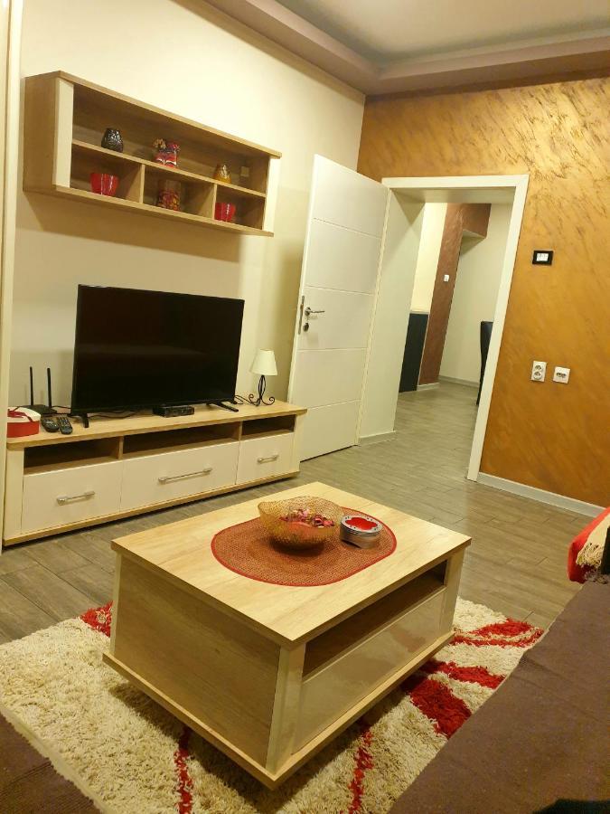 Ceca Apartman Nis Ngoại thất bức ảnh