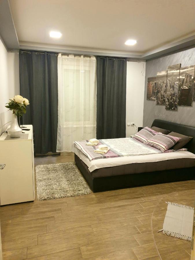 Ceca Apartman Nis Ngoại thất bức ảnh