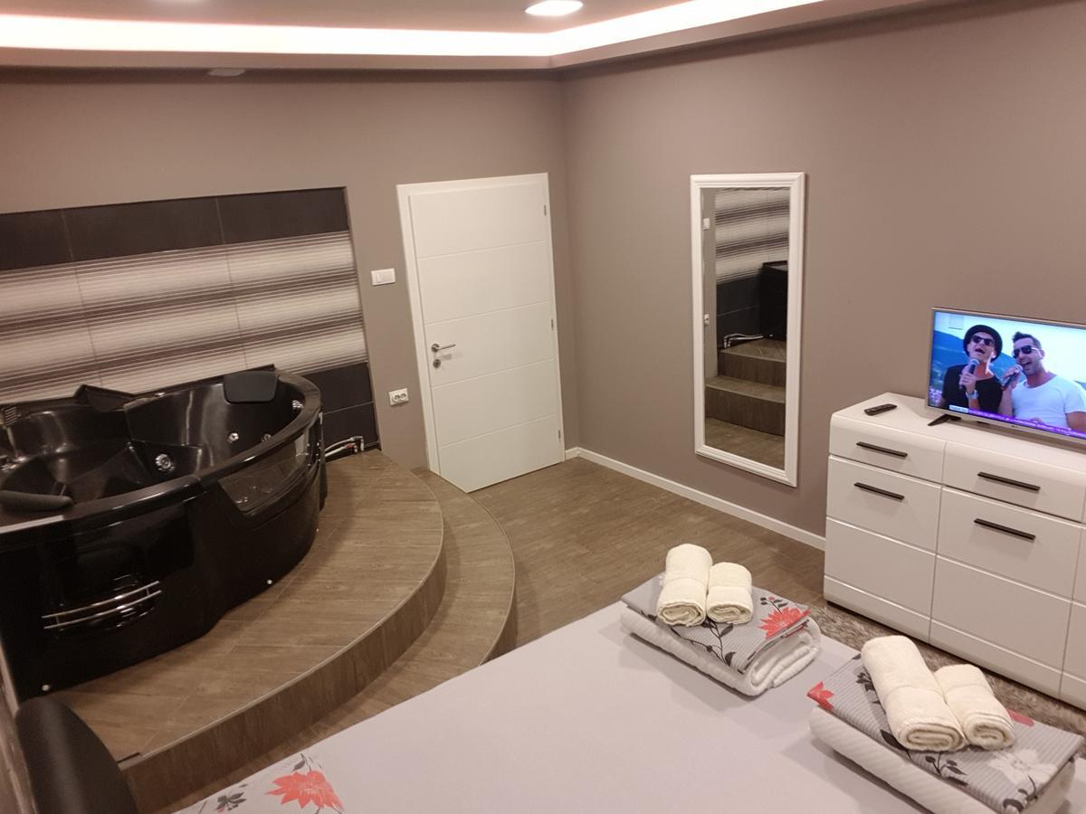 Ceca Apartman Nis Ngoại thất bức ảnh
