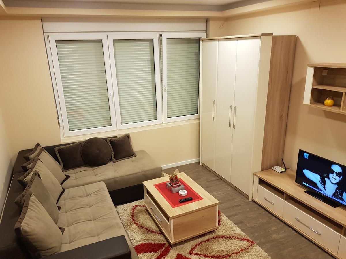 Ceca Apartman Nis Ngoại thất bức ảnh