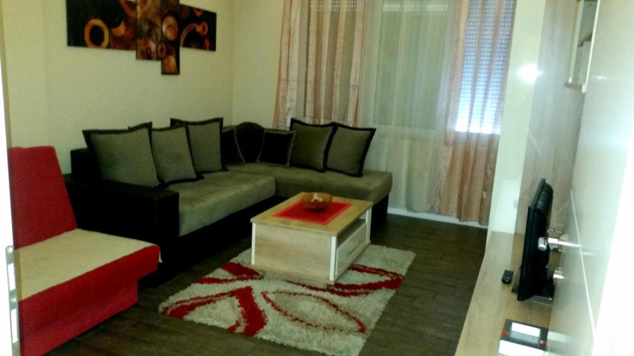 Ceca Apartman Nis Ngoại thất bức ảnh