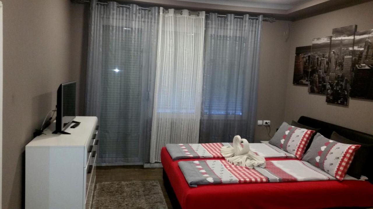 Ceca Apartman Nis Ngoại thất bức ảnh