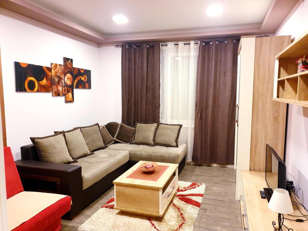 Ceca Apartman Nis Ngoại thất bức ảnh
