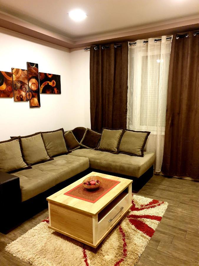 Ceca Apartman Nis Ngoại thất bức ảnh